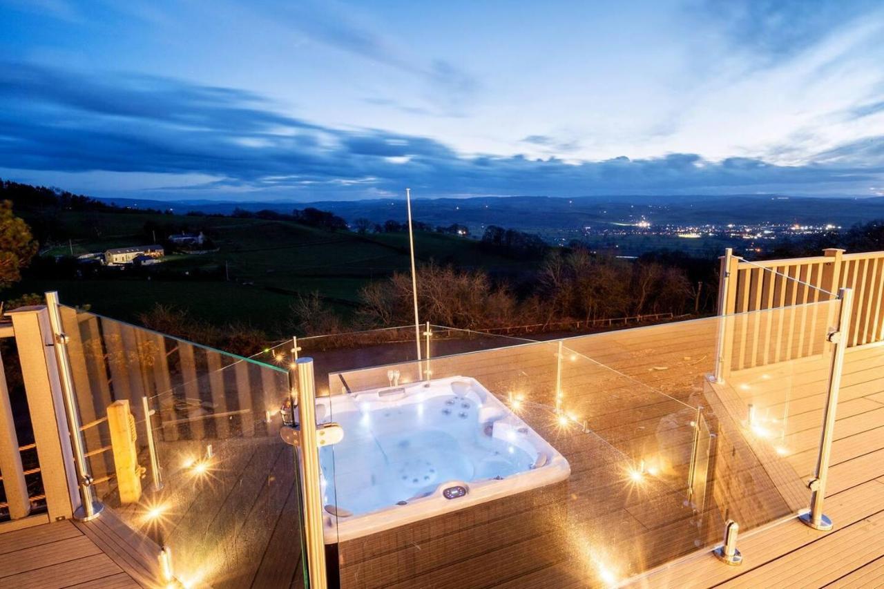 Clwyd Gate Manor Pool Sauna Hottub Cave Wales Ruthin Dış mekan fotoğraf